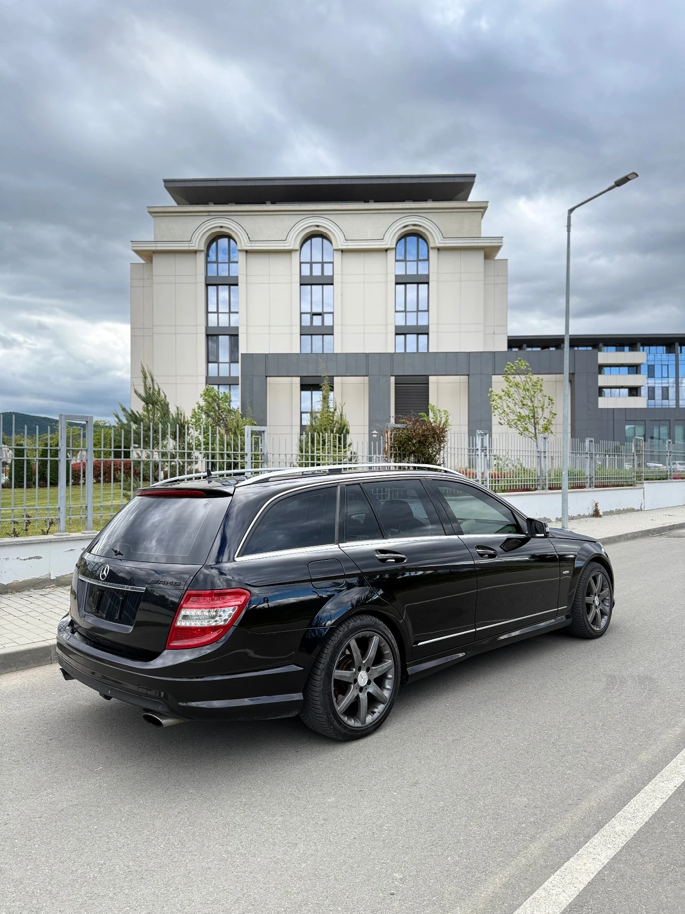 Mercedes-Benz C 320 AMG* Keyless* Full* , снимка 15 - Автомобили и джипове - 54595215