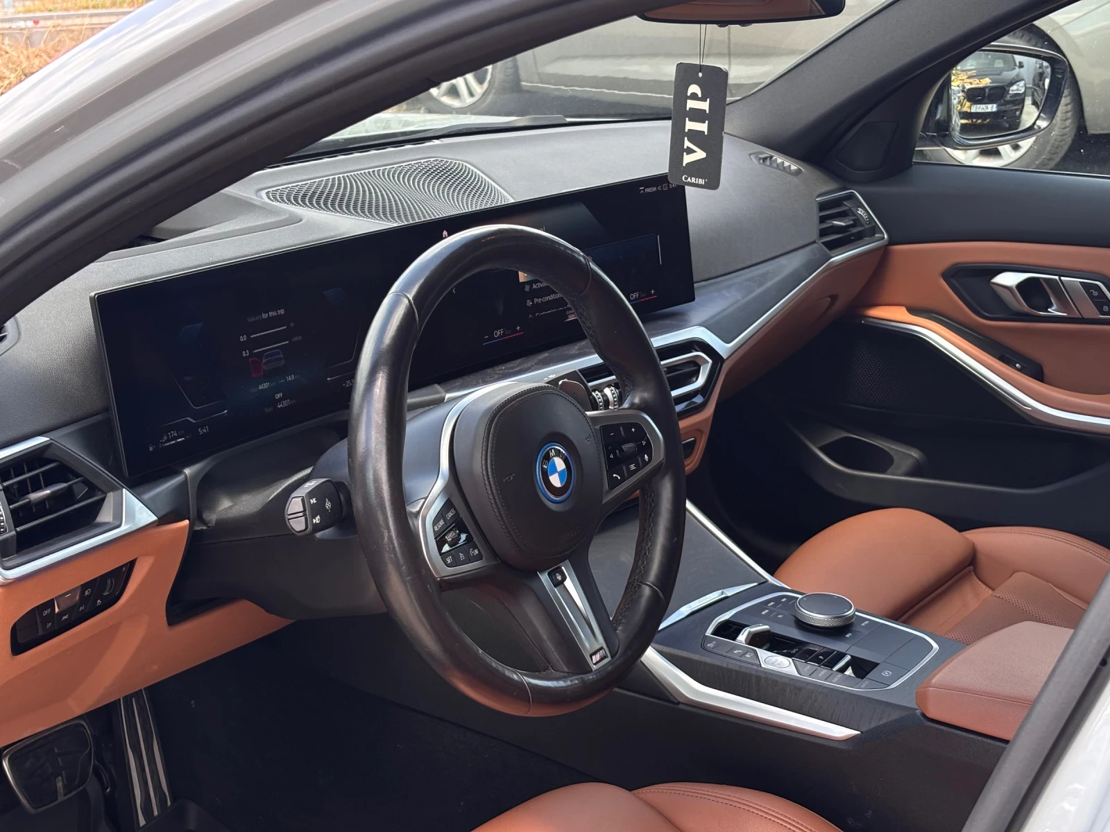 BMW 330 XDrive, снимка 8 - Автомобили и джипове - 54668152