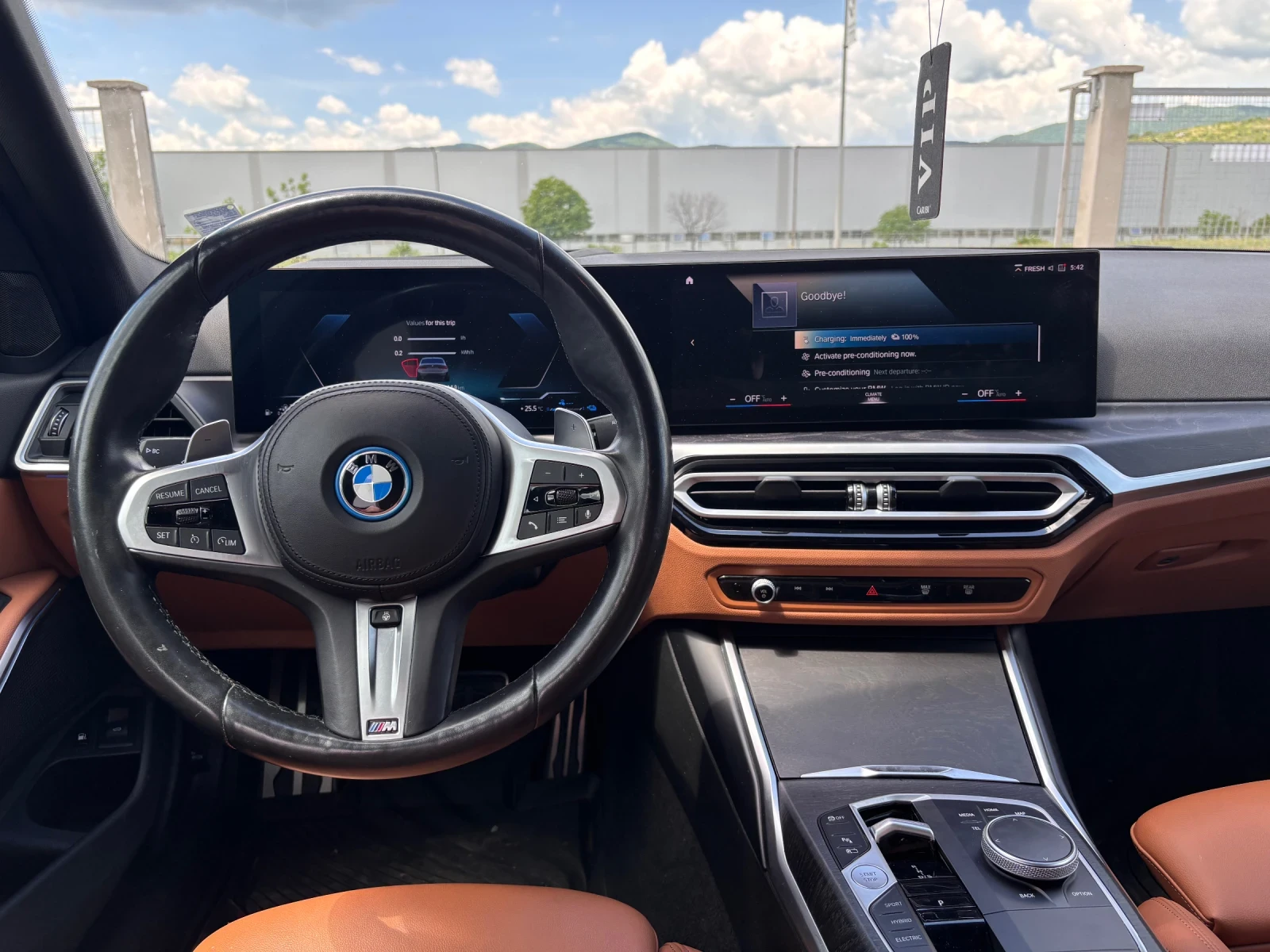 BMW 330 XDrive, снимка 12 - Автомобили и джипове - 54668152