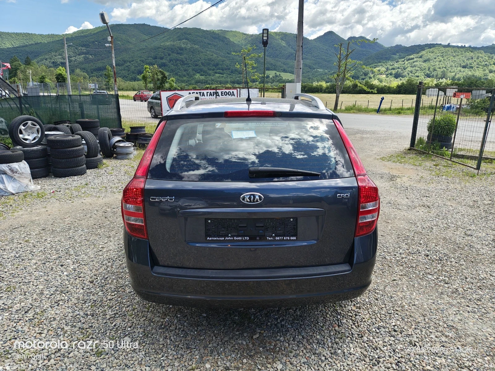 Kia Ceed 1.6 CRDi 90 k.c. Klimatik 2009г., снимка 8 - Автомобили и джипове - 54709374