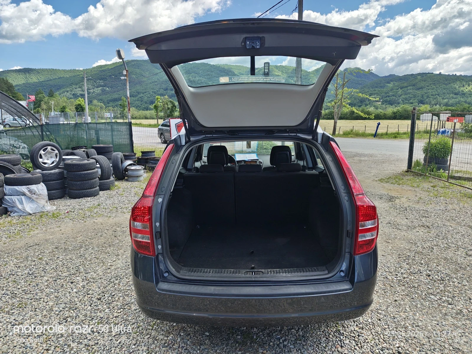 Kia Ceed 1.6 CRDi 90 k.c. Klimatik 2009г., снимка 9 - Автомобили и джипове - 54709374