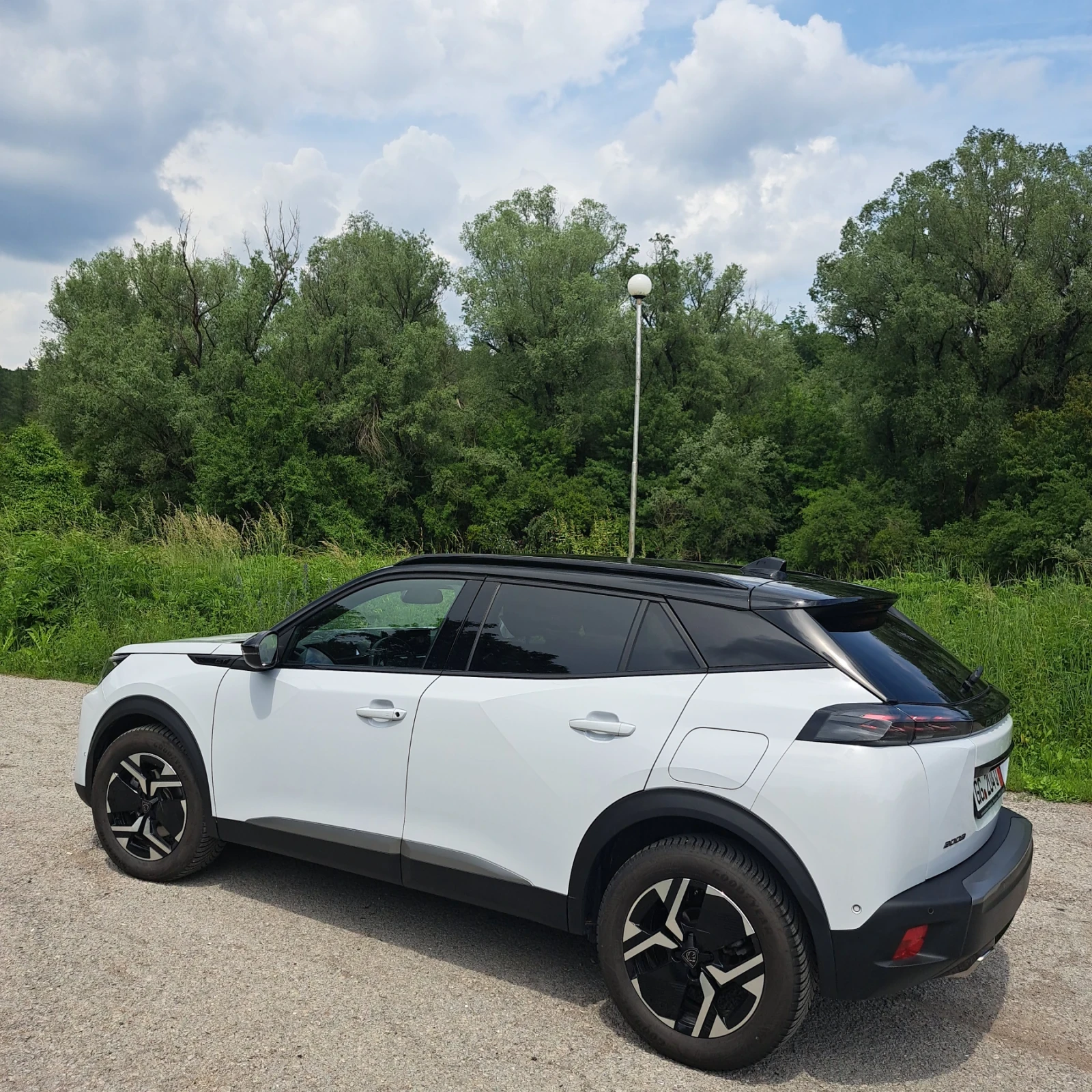 Peugeot 2008 Напълно оборудван Peugeot 2008 GT, Хибрид, ВЕРИЖЕН, снимка 7 - Автомобили и джипове - 54998518