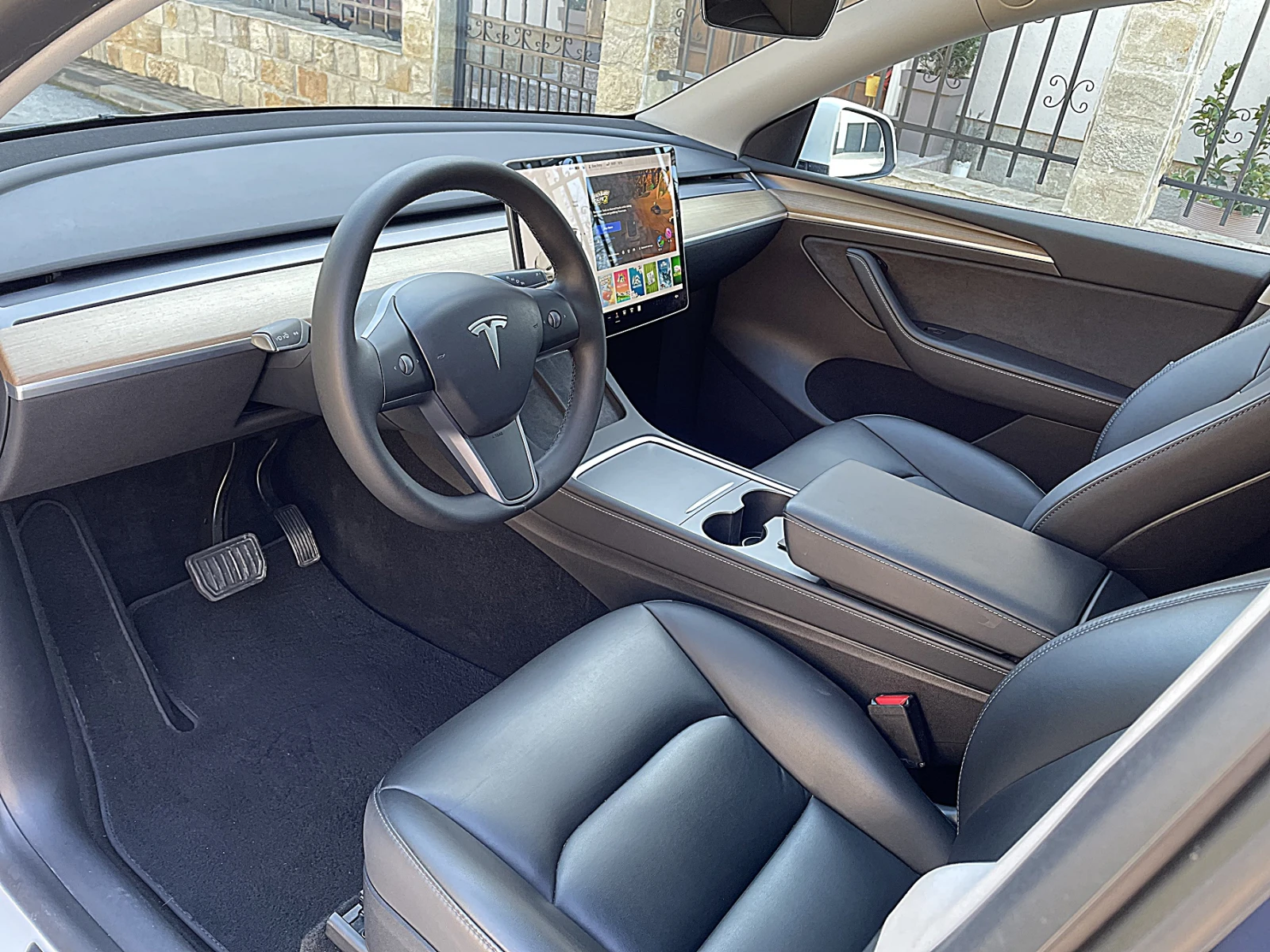 Tesla Model Y Long Range 4x4 Европейска Гаранция, снимка 9 - Автомобили и джипове - 54903088