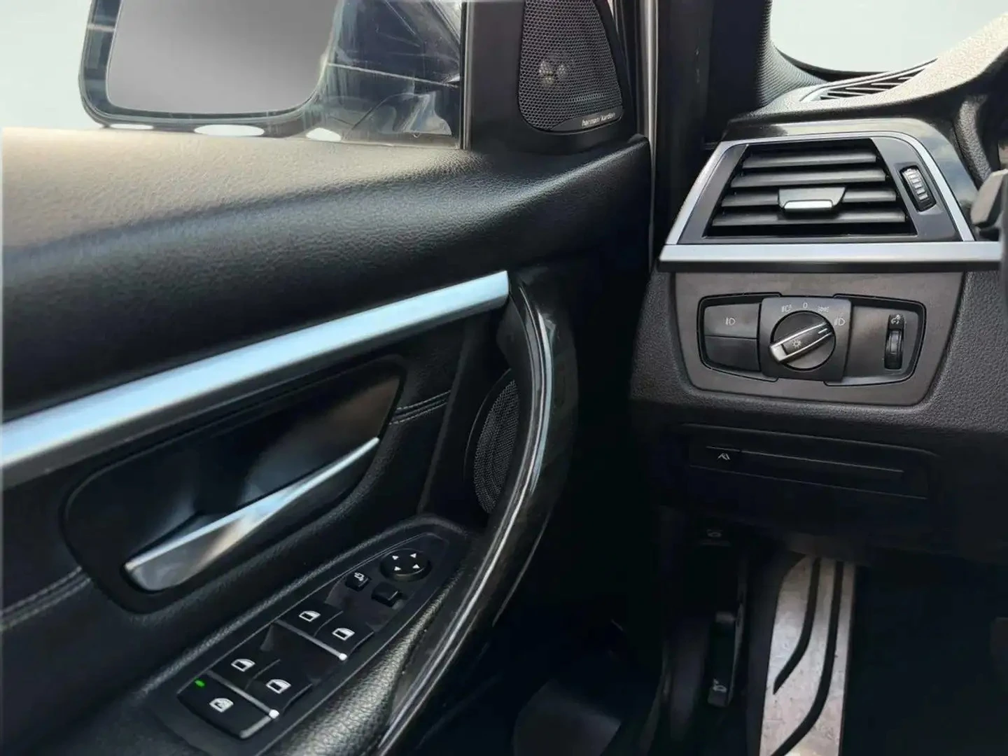 BMW 330 i M Sport ���� �� �������� ���������� | Mobile.bg � ����������� 12