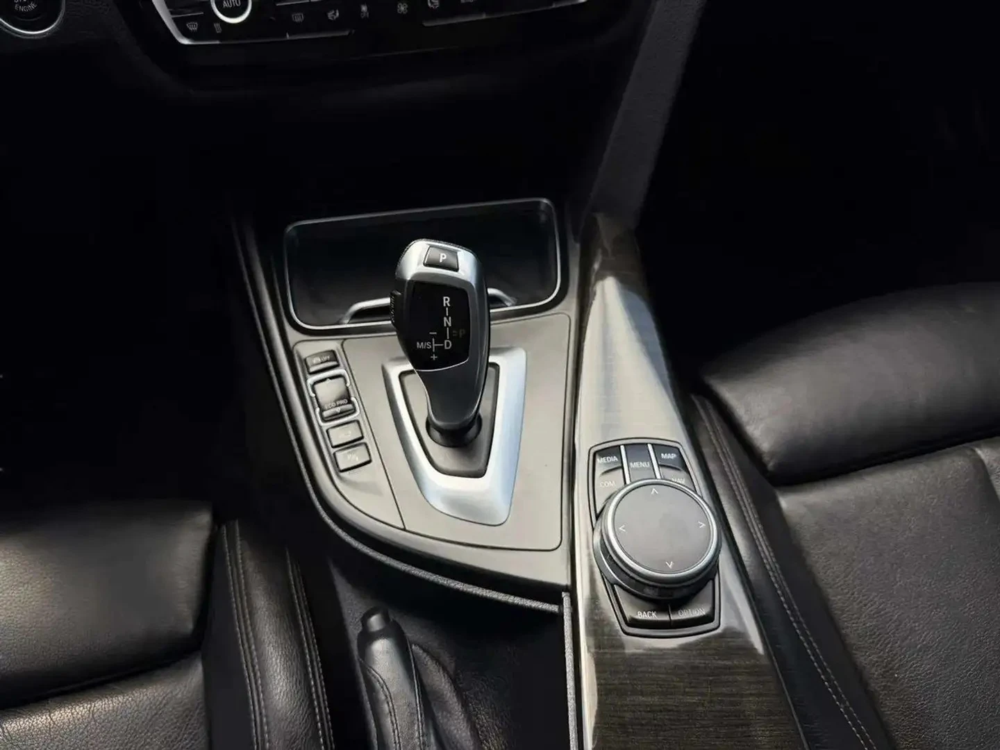 BMW 330 i M Sport ���� �� �������� ���������� | Mobile.bg � ����������� 10