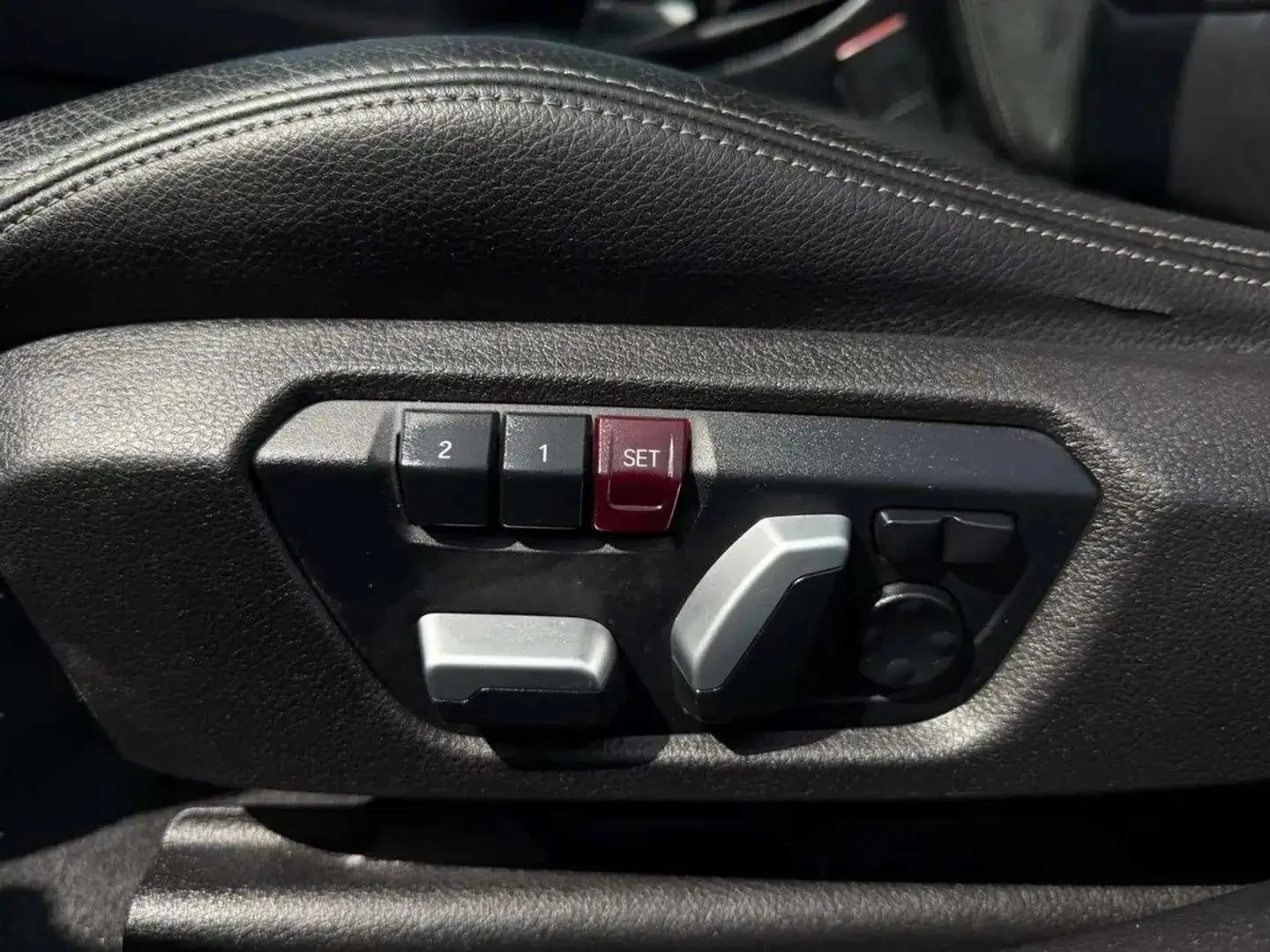 BMW 330 i M Sport ���� �� �������� ���������� | Mobile.bg � ����������� 13