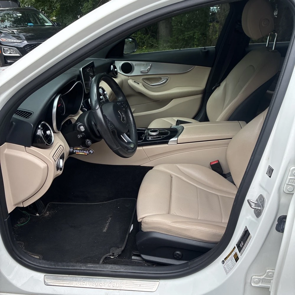 Mercedes-Benz C 300 4Matic C300, снимка 6 - Автомобили и джипове - 55541217