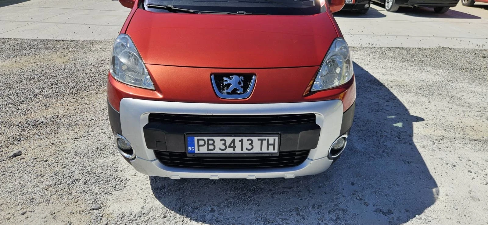 Peugeot Partner 1.6hdi, снимка 13 - Автомобили и джипове - 56006747