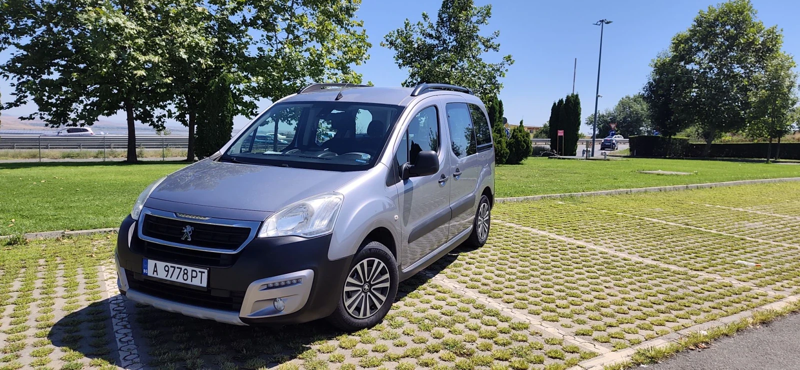 Peugeot Partner Outdoor , снимка 5 - Автомобили и джипове - 56265988