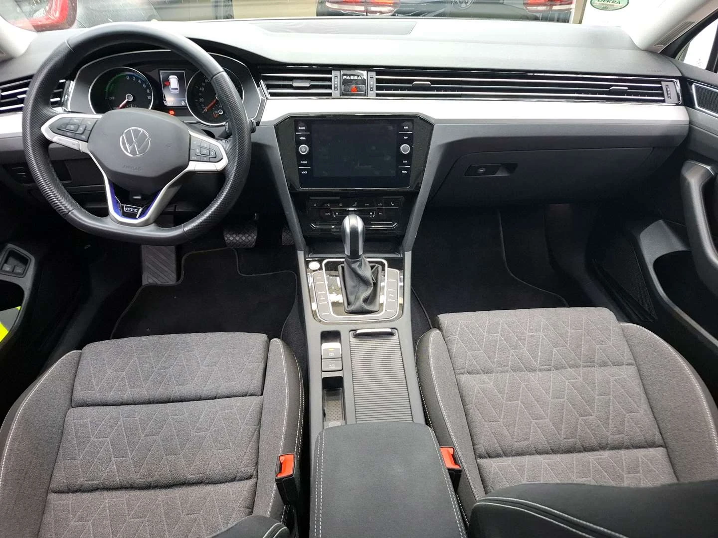VW Passat Variant GTE 1.4 - Hybrid PHEV | Mobile.bg � ����������� 5
