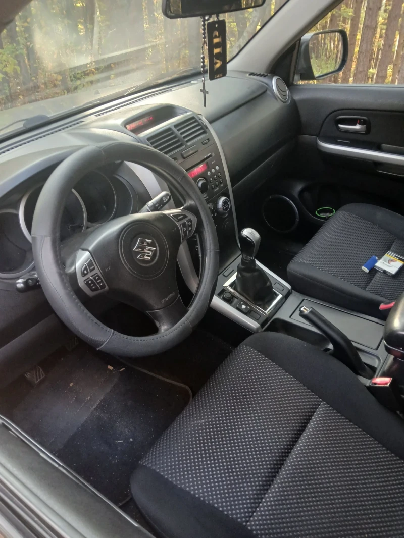 Suzuki Grand vitara, снимка 3 - Автомобили и джипове - 48055523