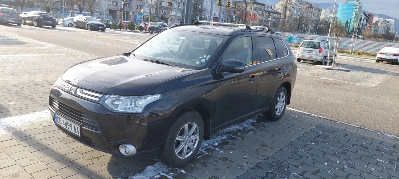 Mitsubishi Outlander, снимка 2 - Автомобили и джипове - 48078240