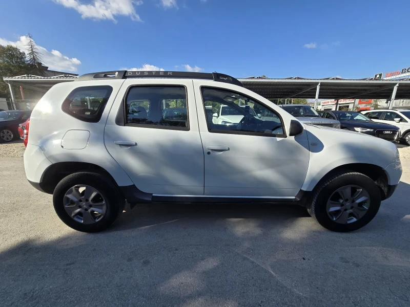 Dacia Duster 1.6 105к.с фабрична газ, снимка 8 - Автомобили и джипове - 52000236