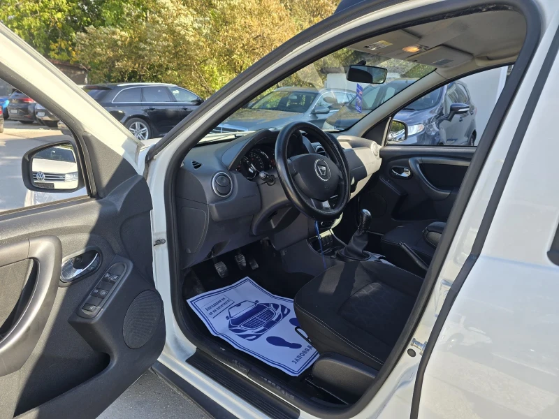 Dacia Duster 1.6 105к.с фабрична газ, снимка 10 - Автомобили и джипове - 52000236