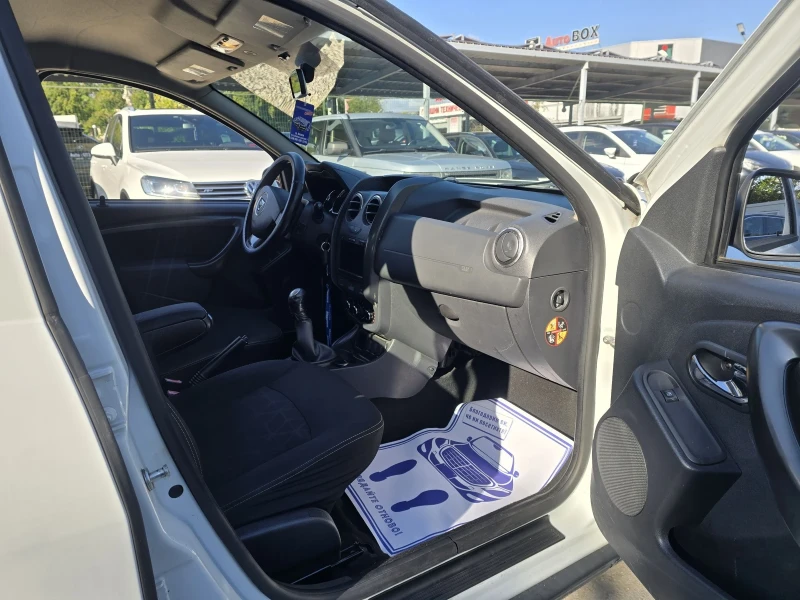 Dacia Duster 1.6 105к.с фабрична газ, снимка 13 - Автомобили и джипове - 52000236