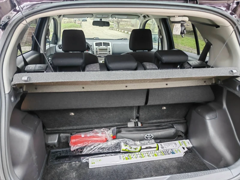 Toyota Urban Cruiser, снимка 13 - Автомобили и джипове - 53011838