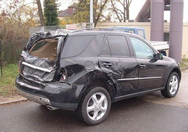 Mercedes-Benz ML w164, снимка 6 - Автомобили и джипове - 49530257