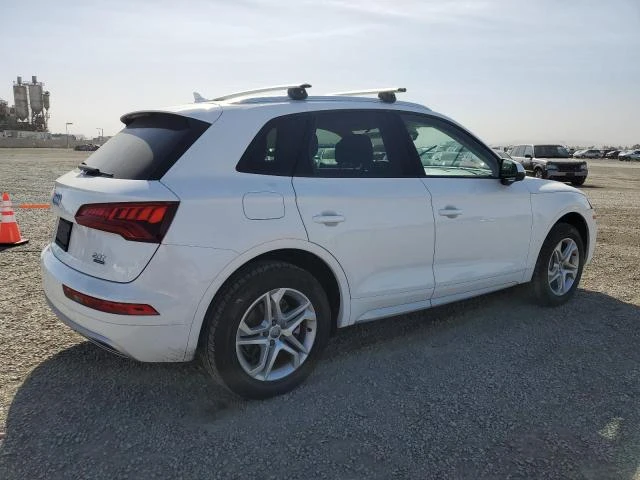 Audi Q5 PREMIUM 2.0T * ДИГИТАЛНО ТАБЛО* , снимка 4 - Автомобили и джипове - 48404715