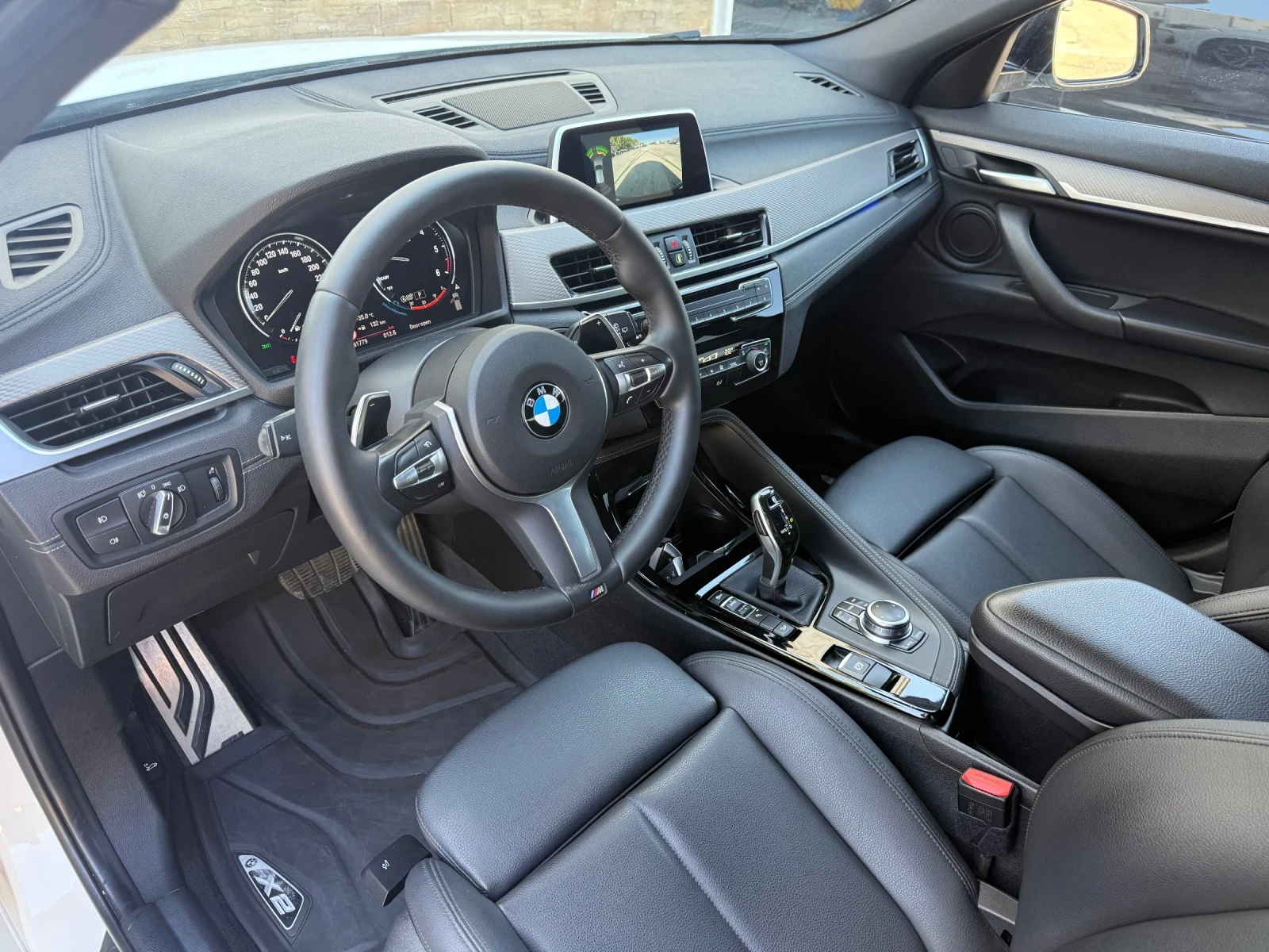 BMW X2 2.0d Xdrive/Mpack/КАМЕРА/Keyless/LED/КАТО НОВА - изображение 7
