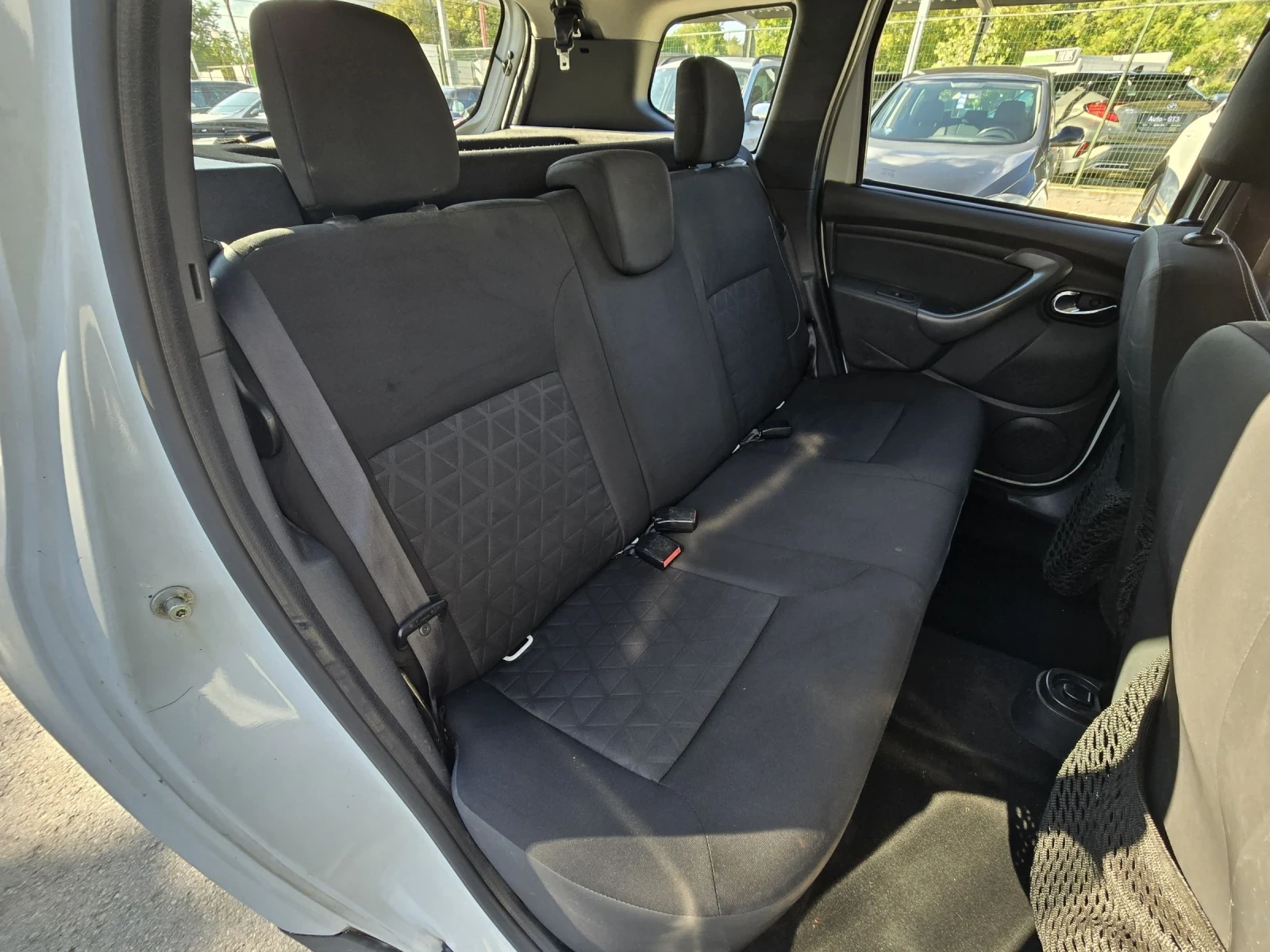 Dacia Duster 1.6 105.   | Mobile.bg   14