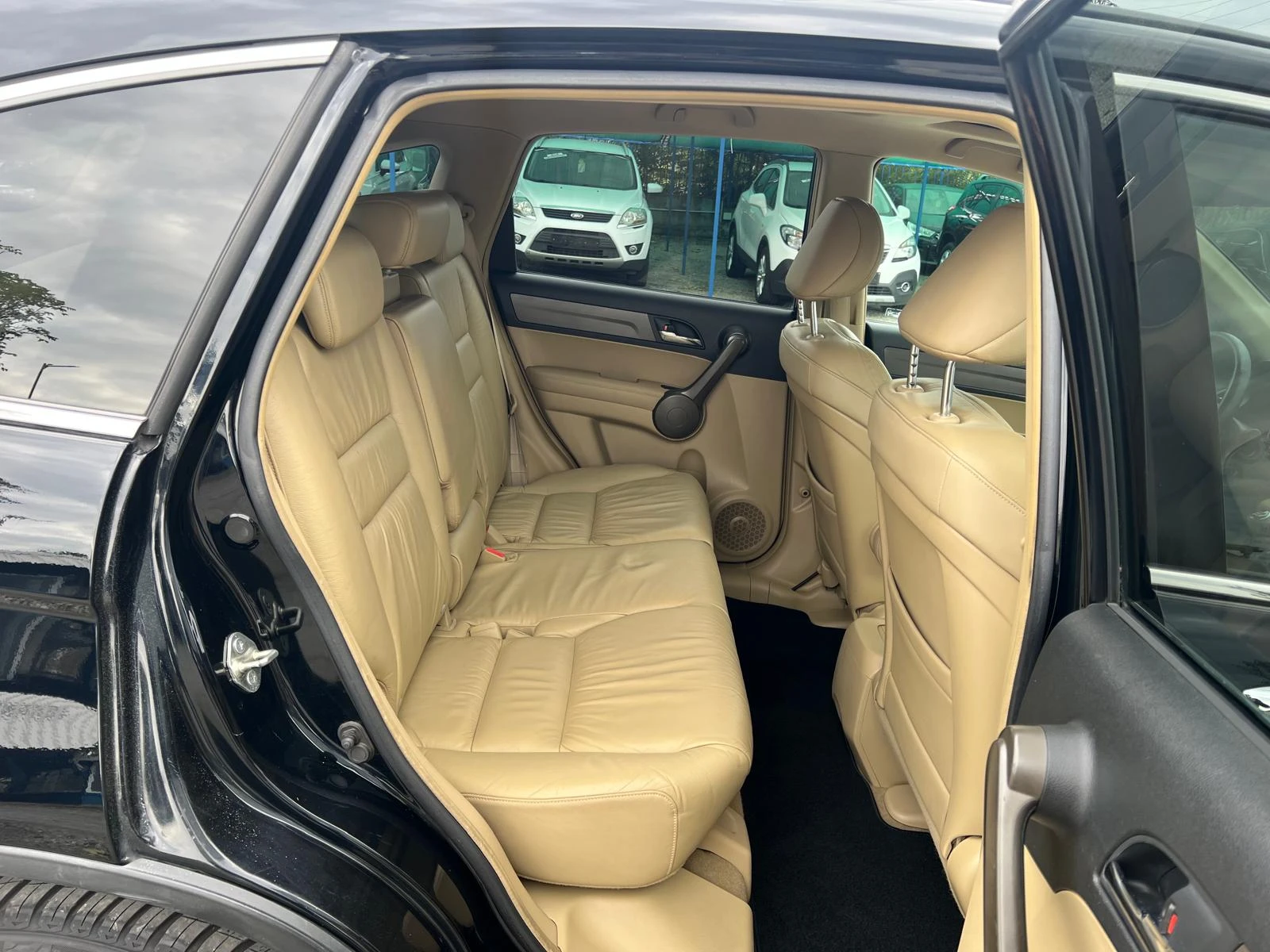 Honda Cr-v 2, 0i 4x4 КОЖА ПОДГРЕВ - изображение 10