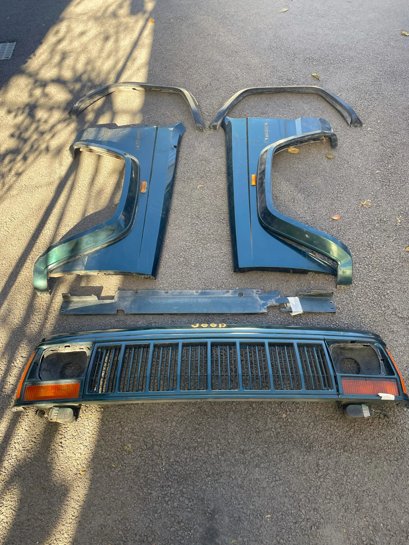 Jeep Cherokee XJ 4.0, снимка 11 - Автомобили и джипове - 54147126