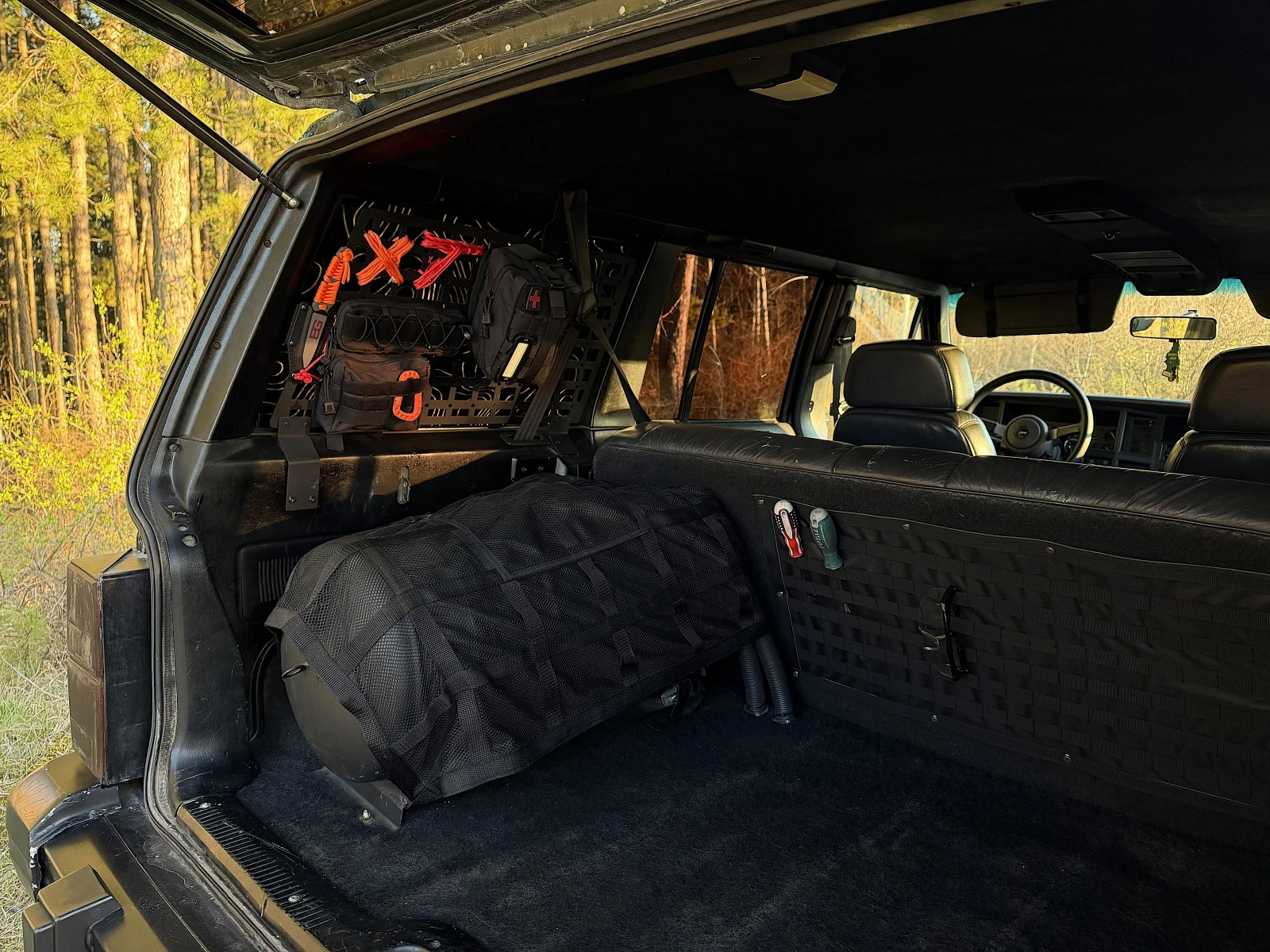 Jeep Cherokee XJ 4.0, снимка 8 - Автомобили и джипове - 54147126