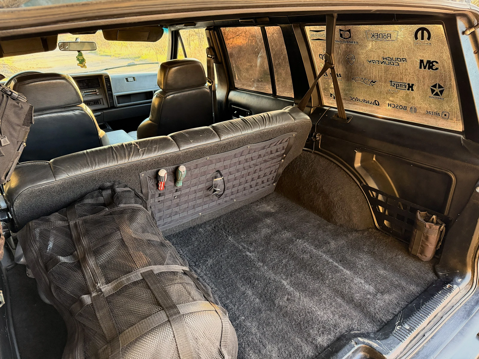 Jeep Cherokee XJ 4.0, снимка 9 - Автомобили и джипове - 54147126