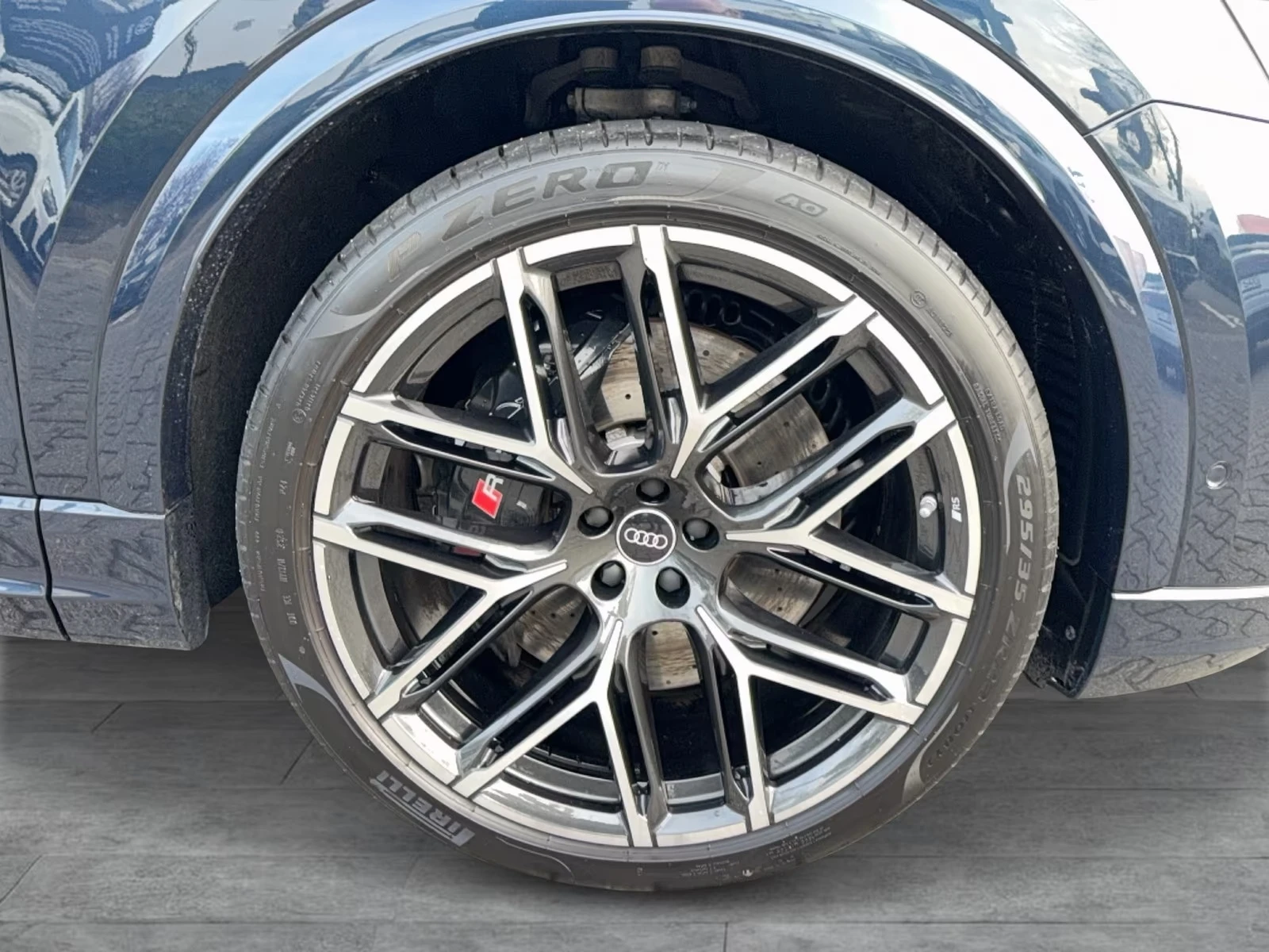 Audi RSQ8 FACELIFT / B&O / MATRIX / HUD / PANO / 360 /, снимка 7 - Автомобили и джипове - 55055878