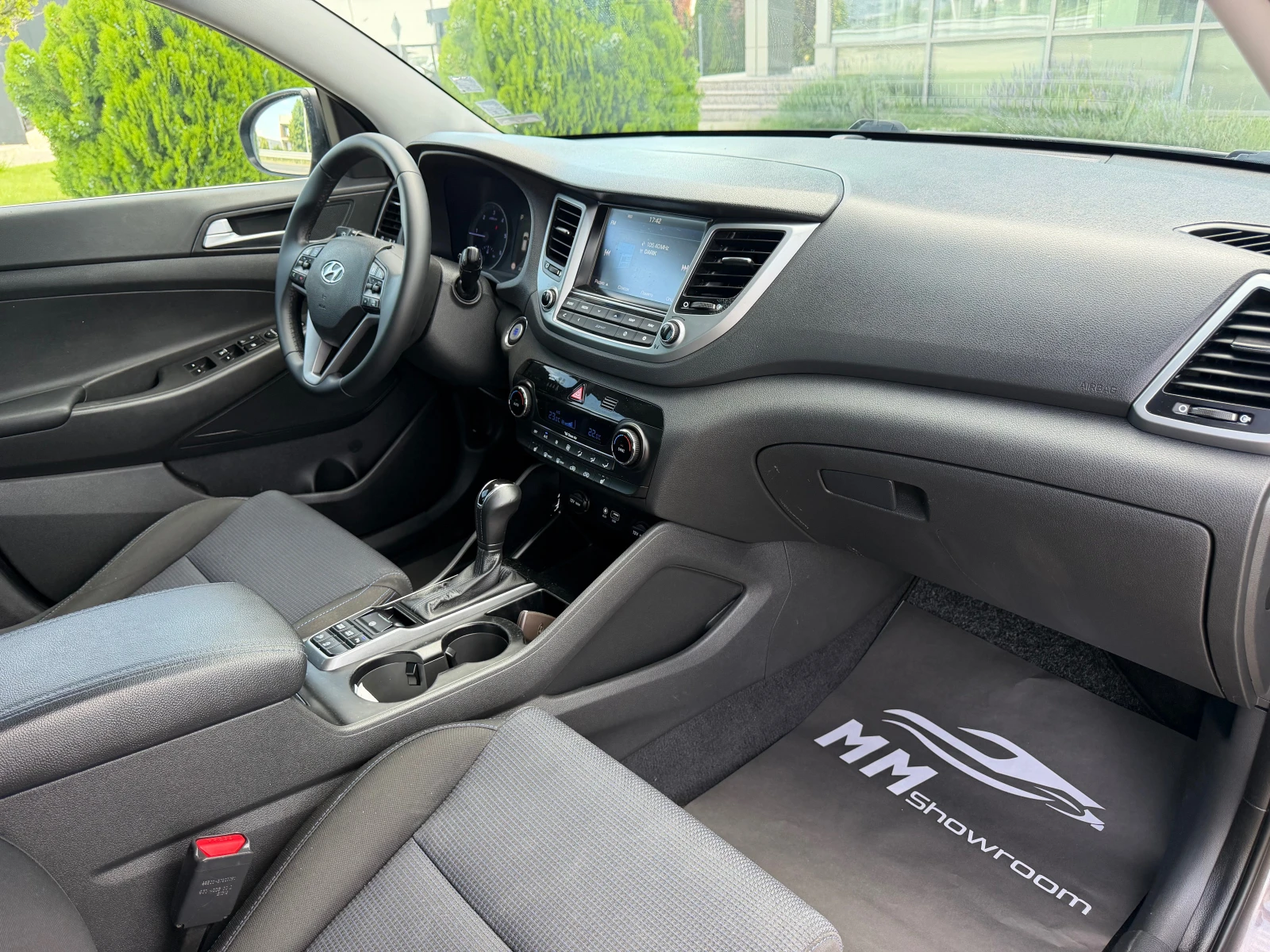Hyundai Tucson КАМЕРА-KEYLESS-GO-ПОДГРЕВ-LANE-ASSIST-, снимка 12 - Автомобили и джипове - 55249584