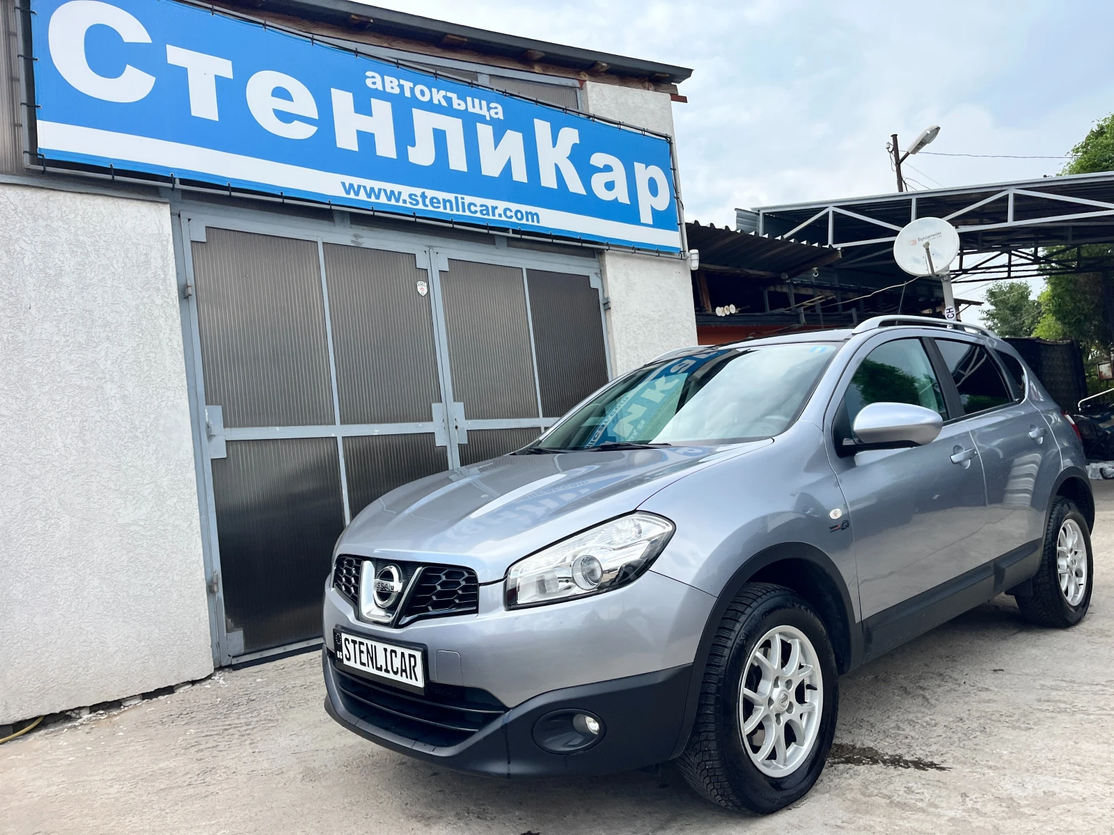 Nissan Qashqai 2.0i-4X4-6 скорости