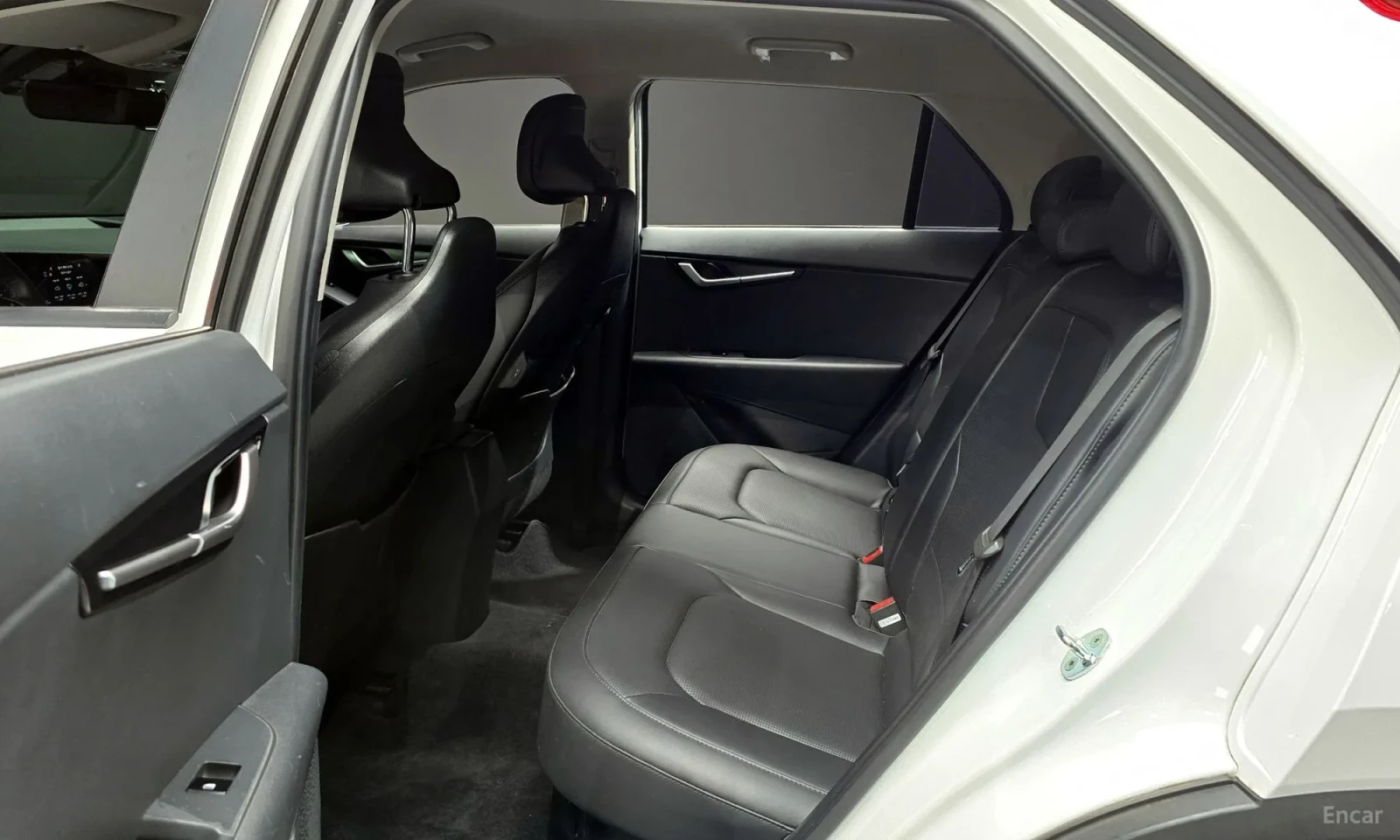 Kia Niro, снимка 12 - Автомобили и джипове - 55586550
