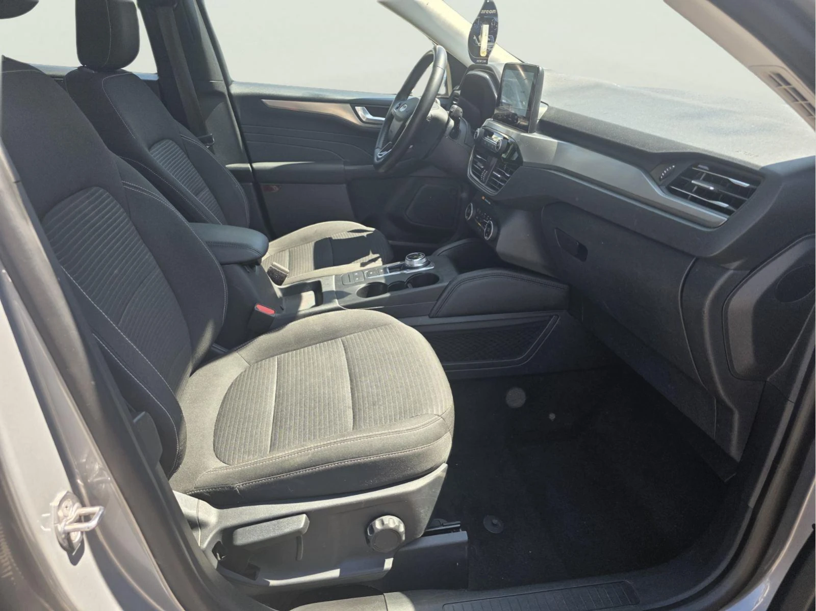 Ford Kuga 2.5 FHEV, снимка 9 - Автомобили и джипове - 55743766