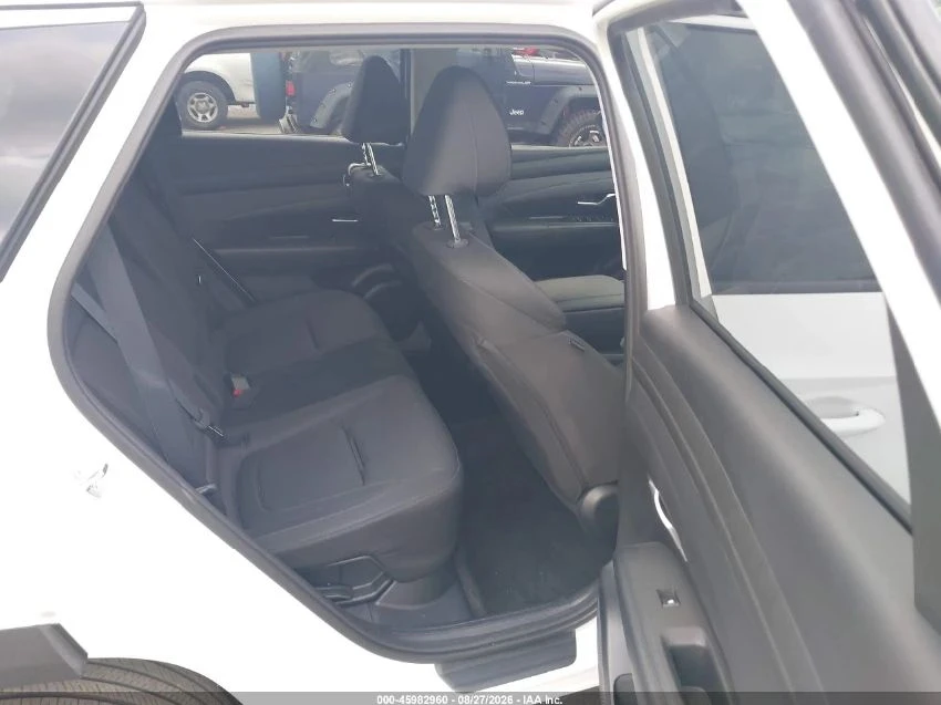 Hyundai Tucson, снимка 9 - Автомобили и джипове - 56690079