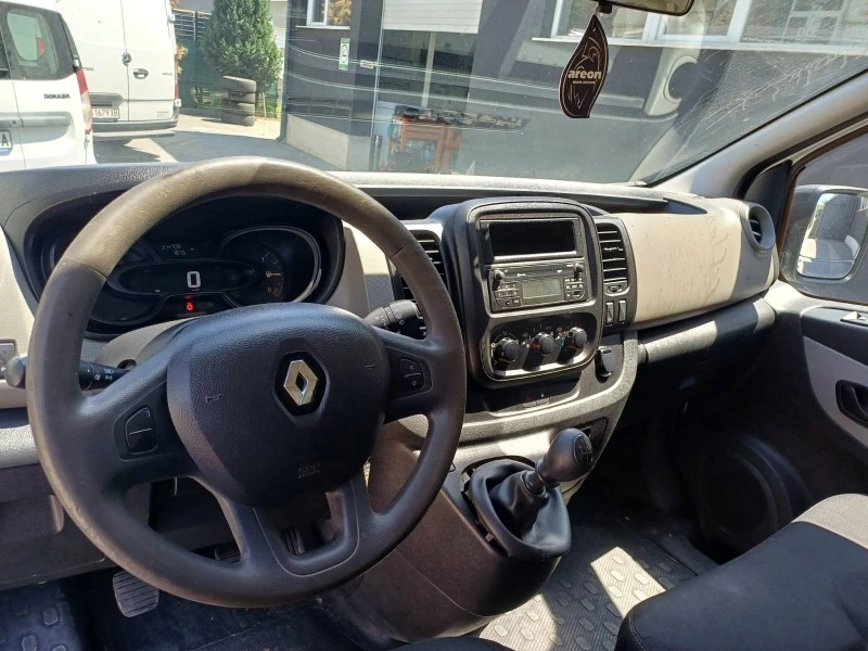 Renault Trafic 1.6, снимка 14 - Бусове и автобуси - 46756458