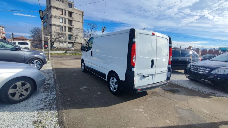 Opel Vivaro 2.0cdti, снимка 7 - Бусове и автобуси - 53255915