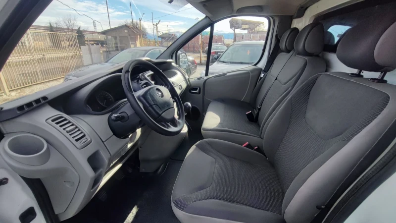 Opel Vivaro 2.0cdti, снимка 9 - Бусове и автобуси - 53255915