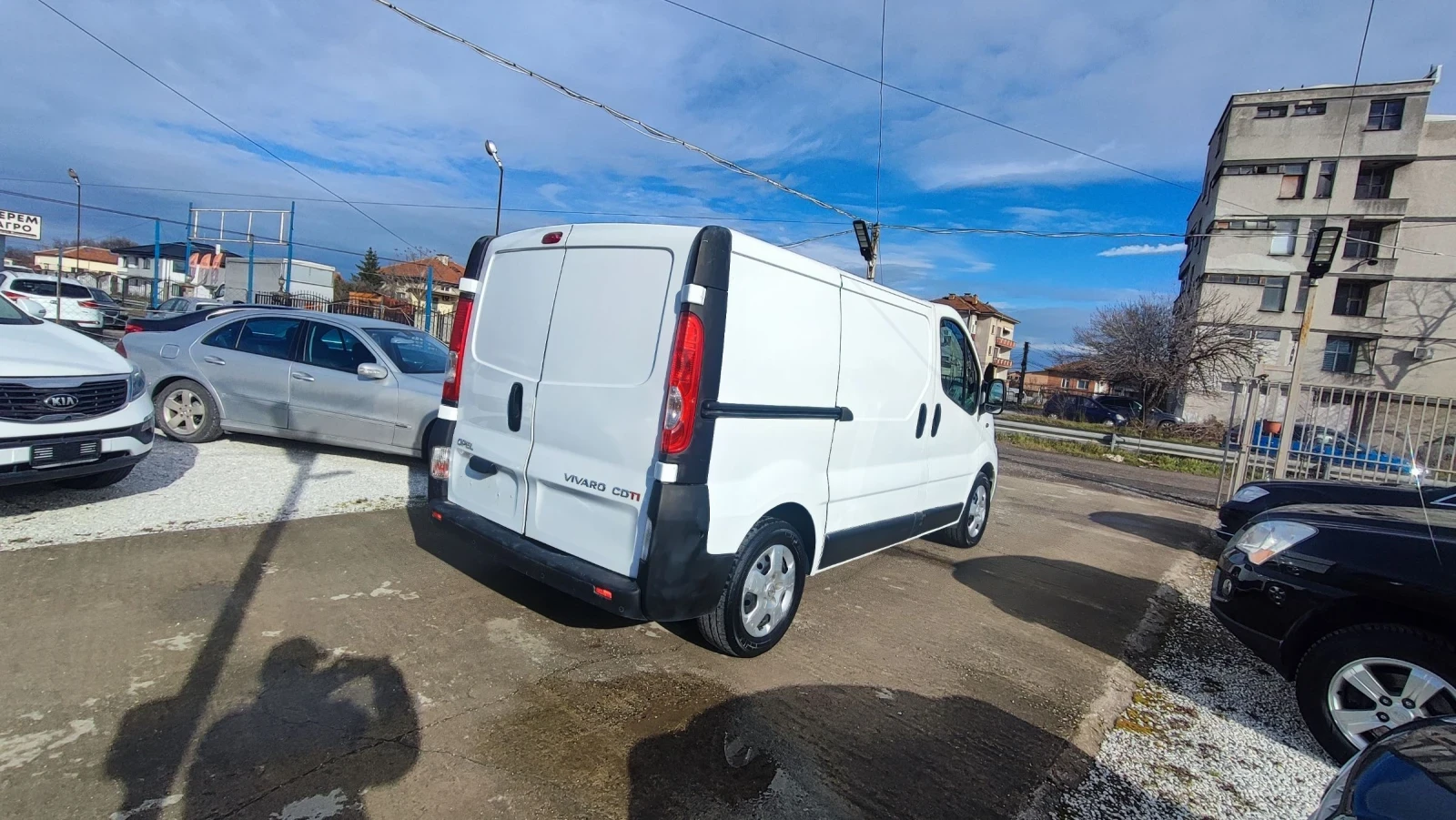 Opel Vivaro 2.0cdti - изображение 5