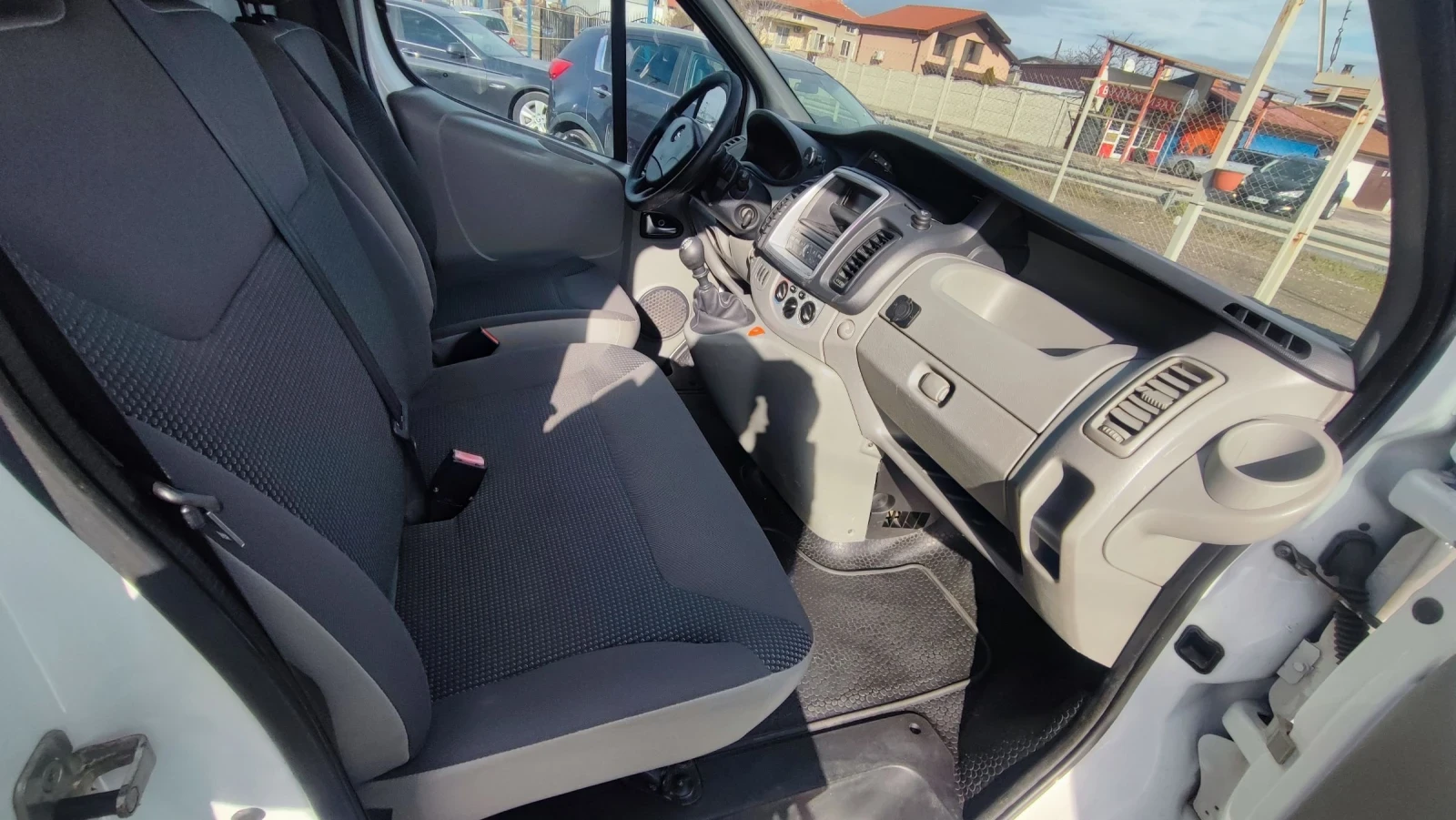 Opel Vivaro 2.0cdti | Mobile.bg � ����������� 12