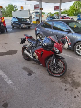 Обява за продажба на Honda Cbr 1000 RR Fireblade ~12 400 лв. - изображение 2