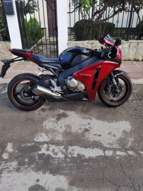 Обява за продажба на Honda Cbr 1000 RR Fireblade ~12 400 лв. - изображение 9