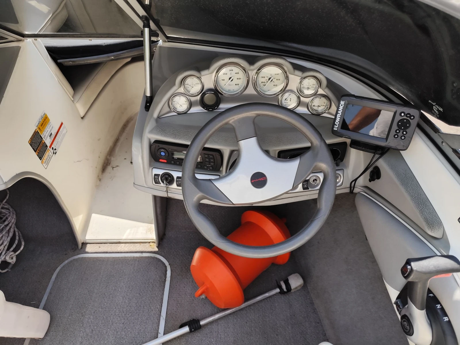 Лодка Bayliner 3.0 185 - изображение 8
