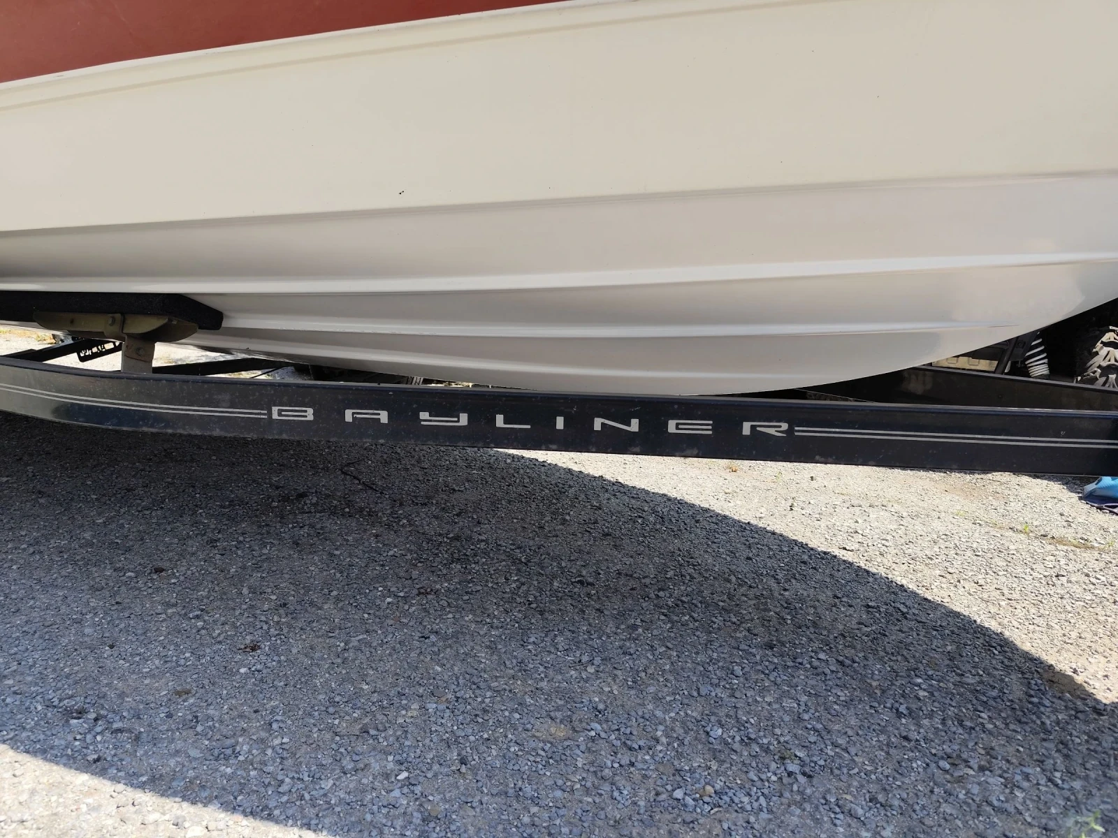 Лодка Bayliner 3.0 185 - изображение 2