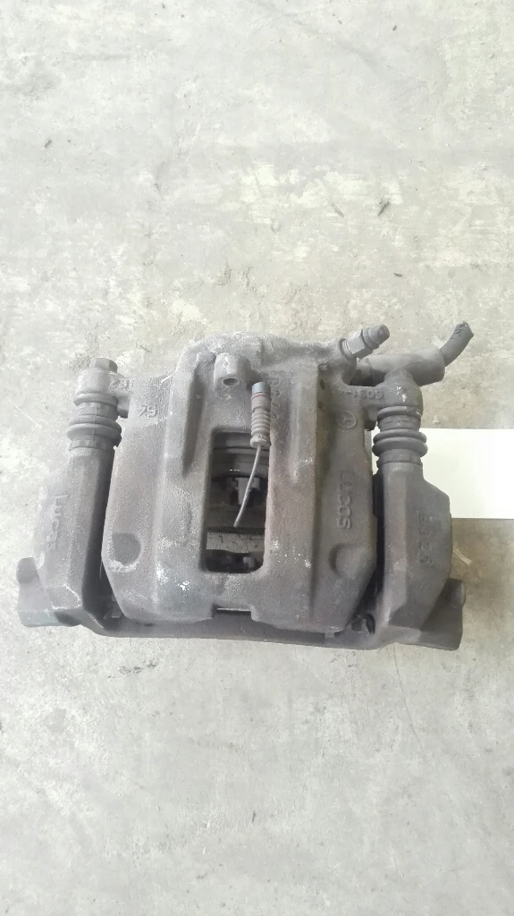 Спирачен апарат преден десен Мерцедес А170 цди (3)