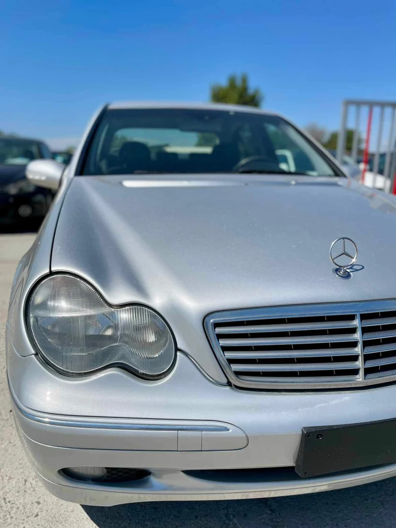 Mercedes-Benz C 220 2.2 CDi, снимка 6 - Автомобили и джипове - 47356713