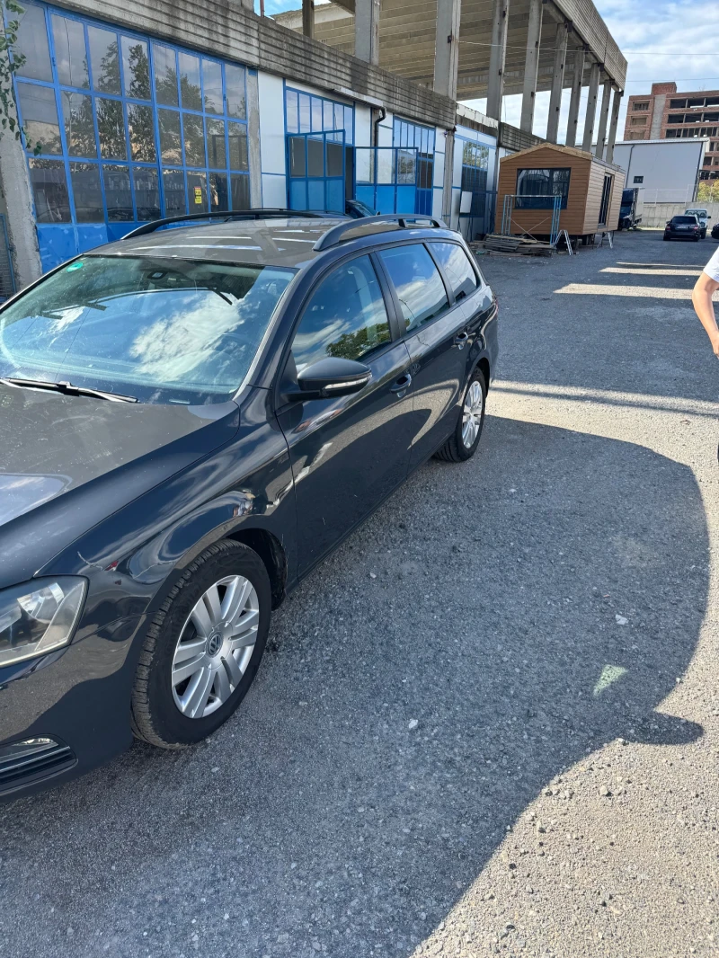 VW Passat, снимка 4 - Автомобили и джипове - 47410100