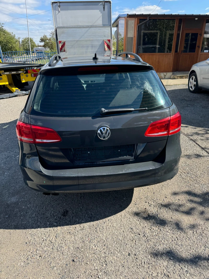 VW Passat, снимка 5 - Автомобили и джипове - 47410100