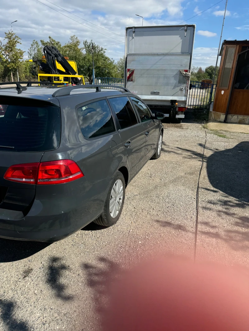 VW Passat, снимка 6 - Автомобили и джипове - 47410100