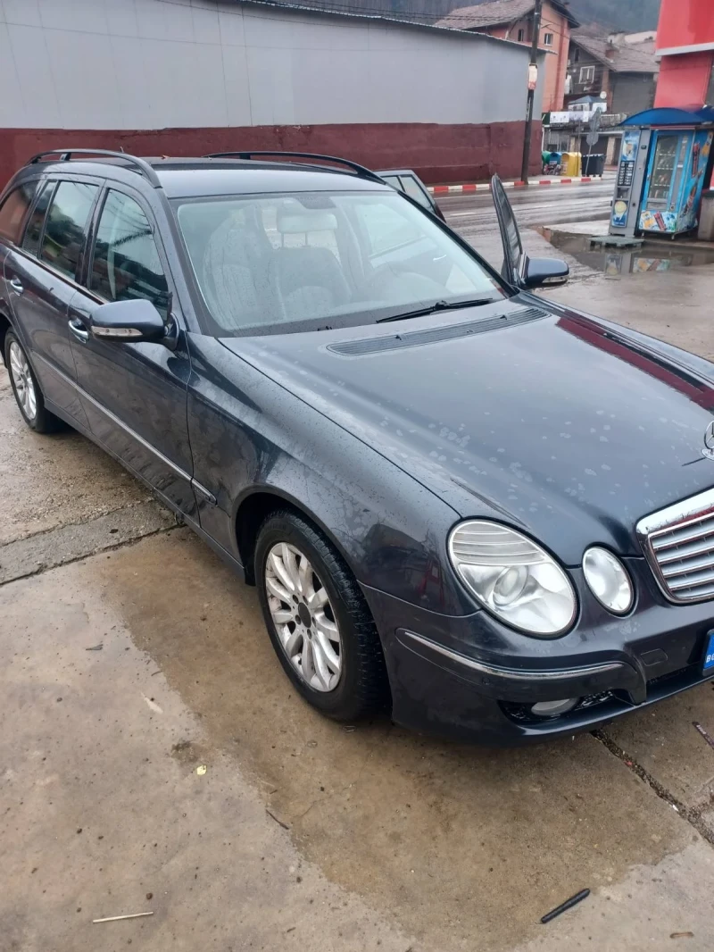 Mercedes-Benz E 280, снимка 9 - Автомобили и джипове - 48261568