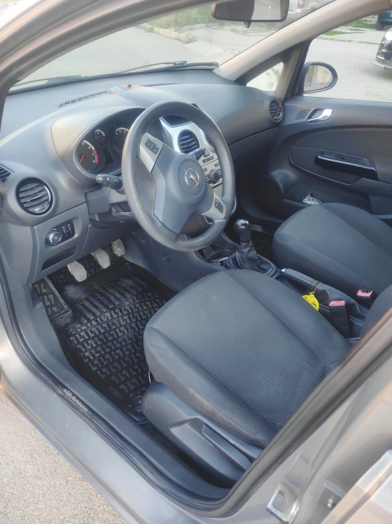 Opel Corsa, снимка 10 - Автомобили и джипове - 52358650